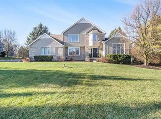 1873 W View Trl, Howell, MI 48843