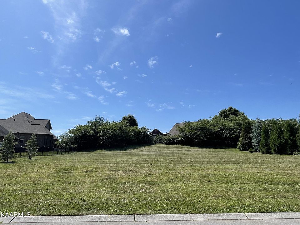 2nd image of 1532 Inverness Dr