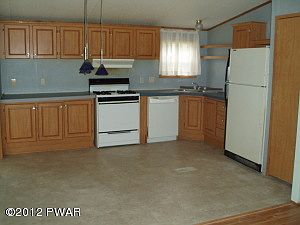 2nd image of 33 Bear Hill Rd