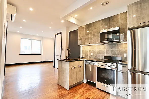 Rented by Hagstrom Management Inc | media 17