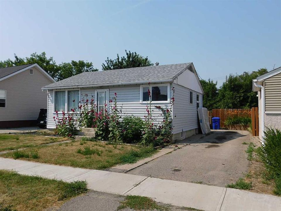 1st image of 122 S 44th Ave W