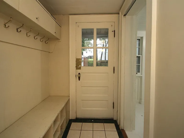 1044 N Main St — Photo 19