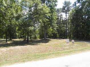 1011 Broad River Scenic Dr, Tignall, GA 30668