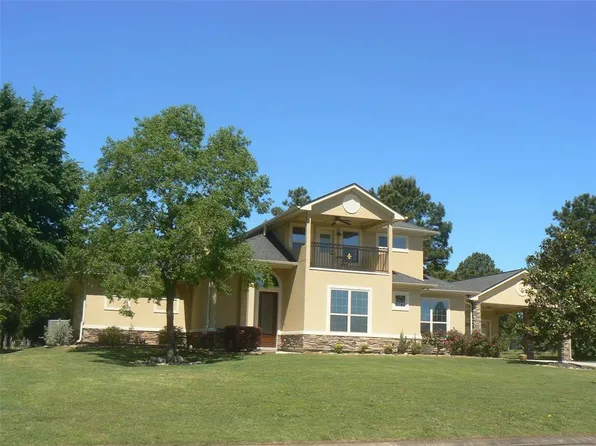 10875 Decatur St, Willis, TX 77318