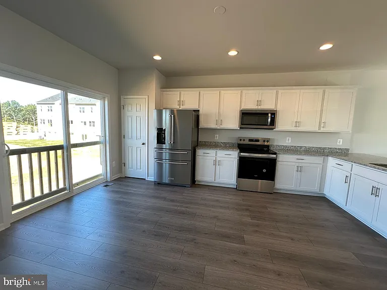 148 Galaxy Pl — Photo 6