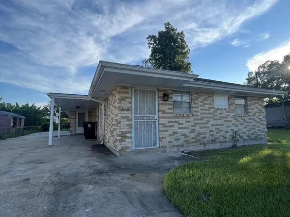 210 W Genie St, Chalmette, LA 70043