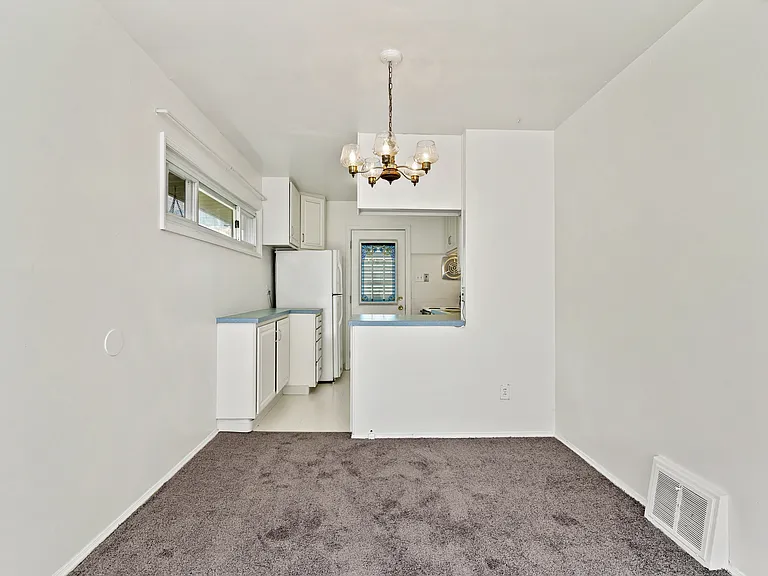 801 Jefferson Rd — Photo 7