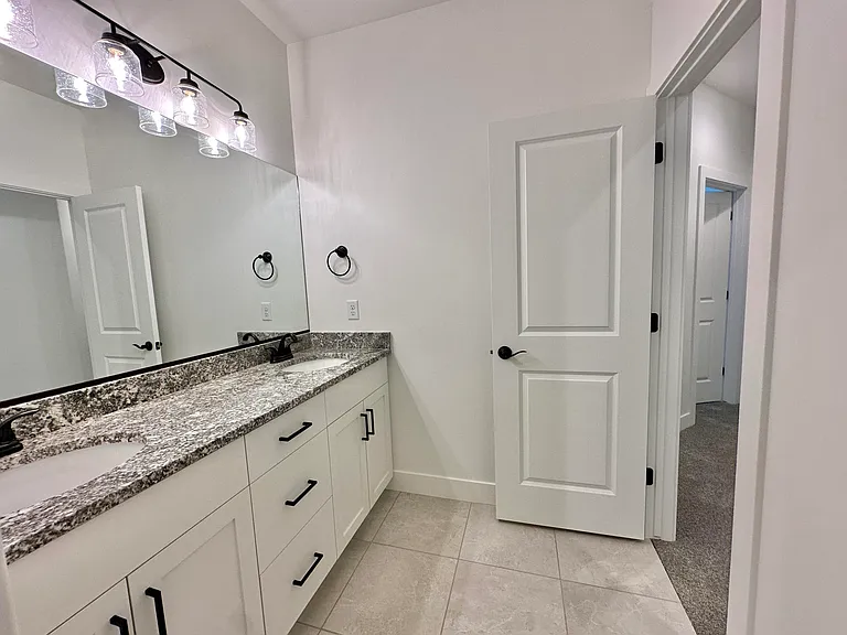 198 N 2480 W #87 — Photo 9