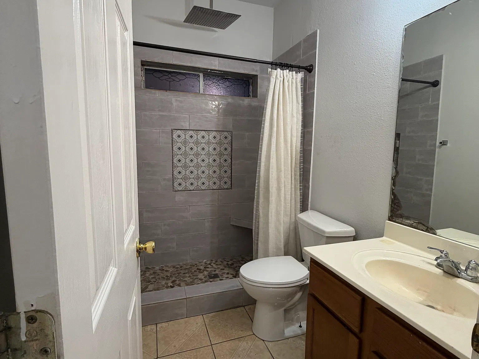 3 bed, 1588 sqft, $1,500 — Photo 4