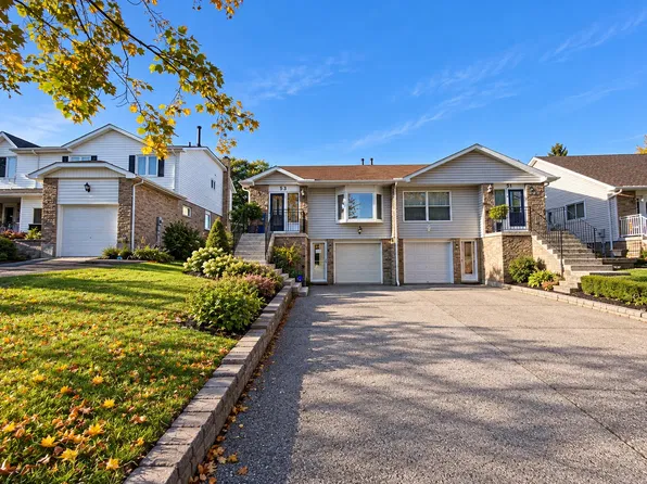 53 Goldring Dr #53, Whitby, ON L1P 1B9