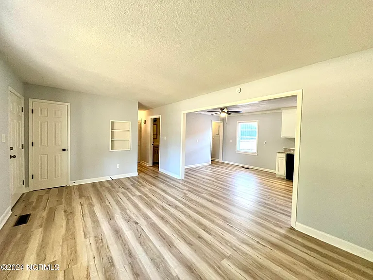 331 Forest Park Rd — Photo 3