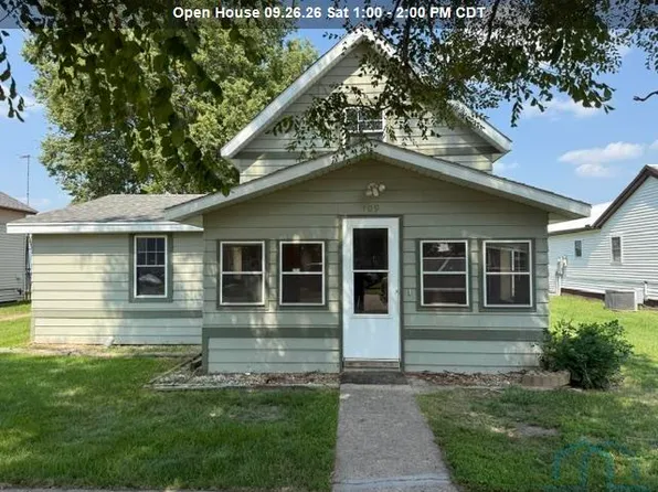 109 E Randolph St, Anthon, IA 51004