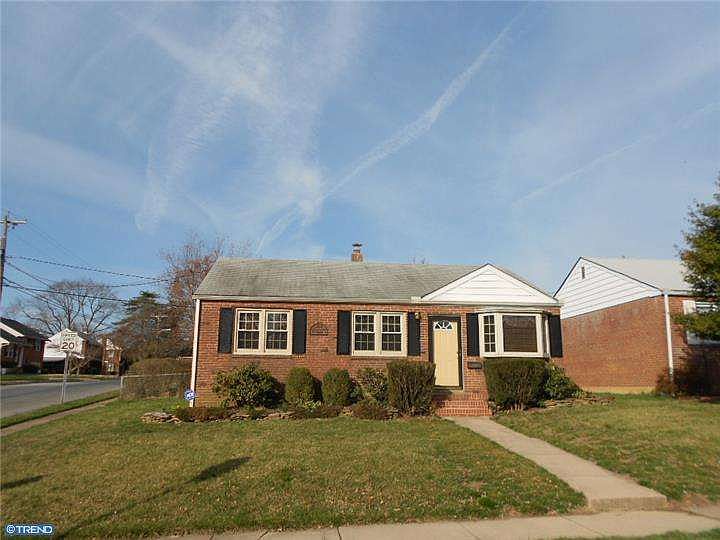 1st image of 207 Rosemont Dr