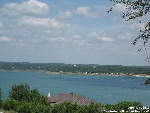 1st image of 443 OAK SHORE DR