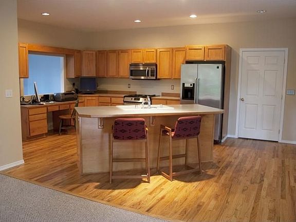 3rd image of 8245 NE New Holland Ct