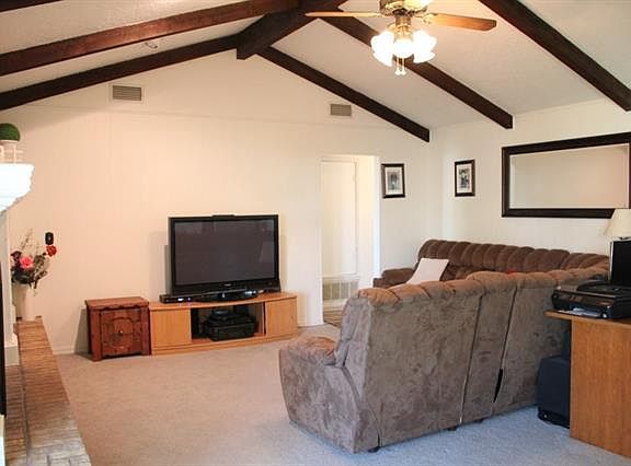 3rd image of 5211 Wildwood Dr