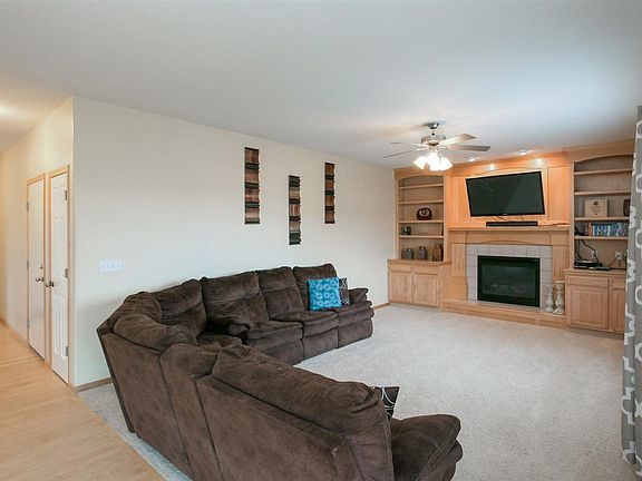 2nd image of 1340 Harvest St