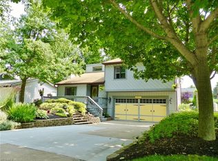 3055 Reeves Rd, Willoughby, OH 44094