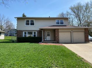 731 Butterfield Dr, Algonquin, IL 60102