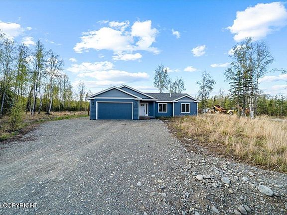 3rd image of 975 E Burlwood Dr