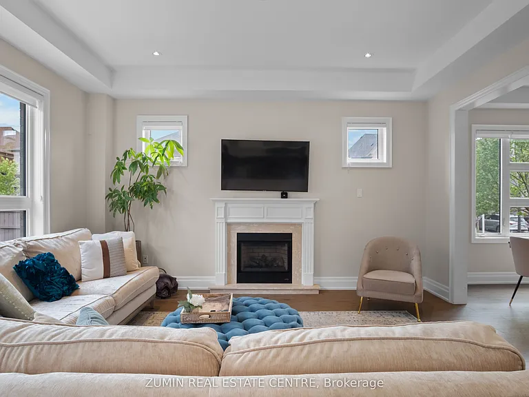 39 Lyle Way — Photo 10