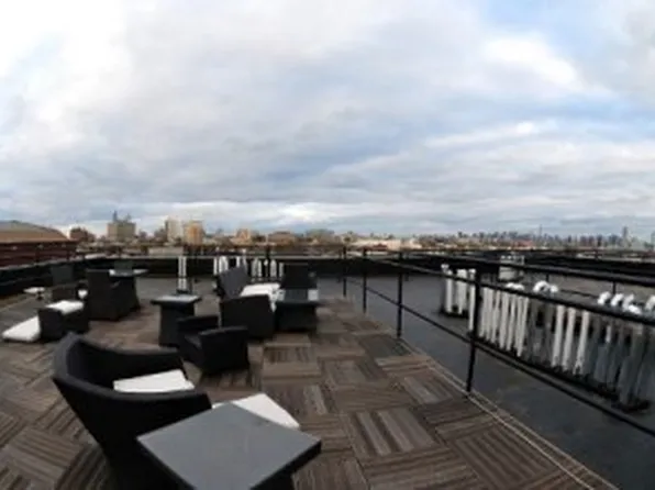 650 Montgomery Street