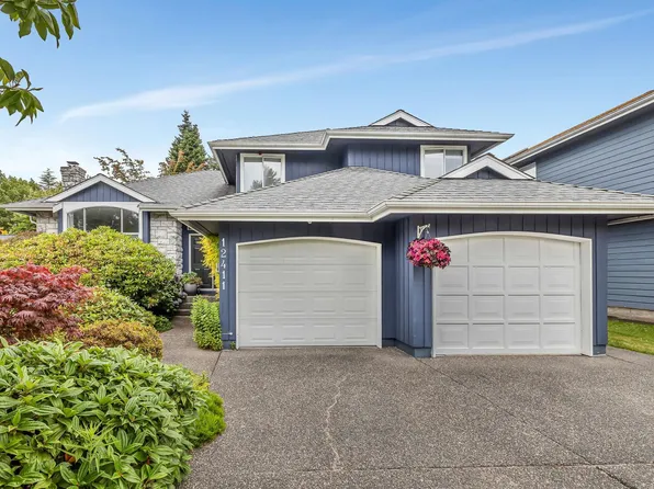 12411 Ocean Breeze Pl, Surrey, BC V4A 9K3