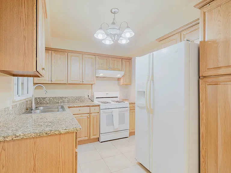 6024 Coldwater Canyon Ave — Photo 10
