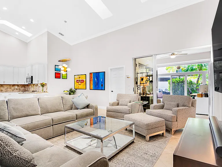 2102 Mahogany Pl — Photo 9
