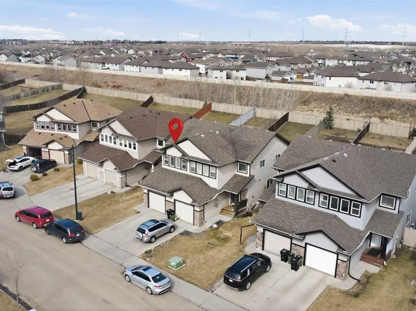 3533 11th St NW, Edmonton, AB T6T 0J7