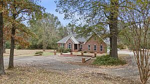3rd image of 15349 State Highway 154