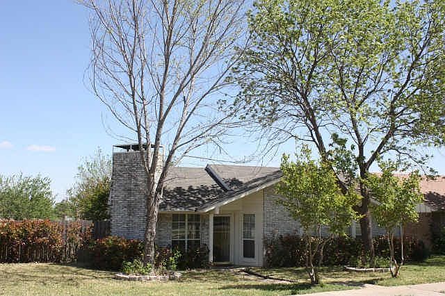 1st image of 2302 Highmont Dr