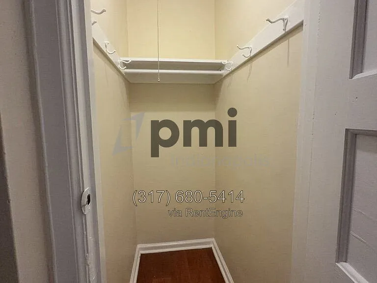 Indy Downtown Colonial Apartments — Photo 57