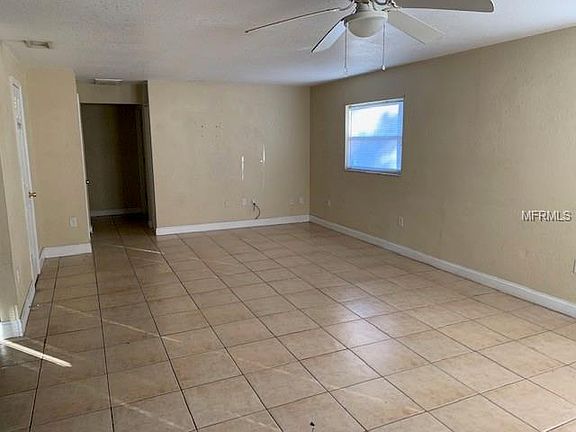 4th image of 911 Marsha Cir