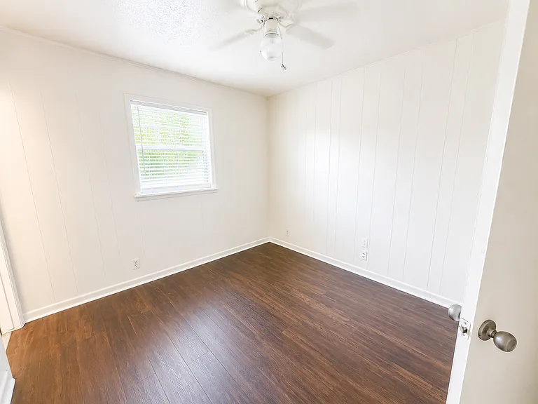 804 S 31st St #17 — Photo 9
