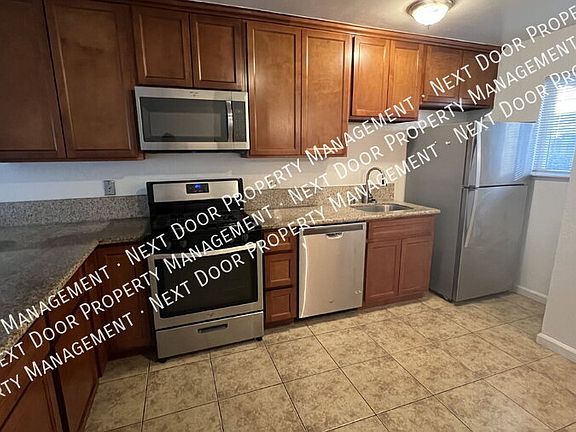 3rd image of 1104 Evelyn Ln APT C
