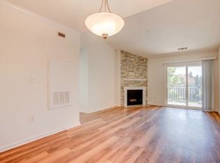 20266 River Ridge Ter APT 003, Ashburn, VA 20147