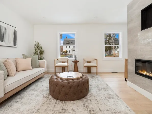 63 Kellogg St, Framingham, MA 01701