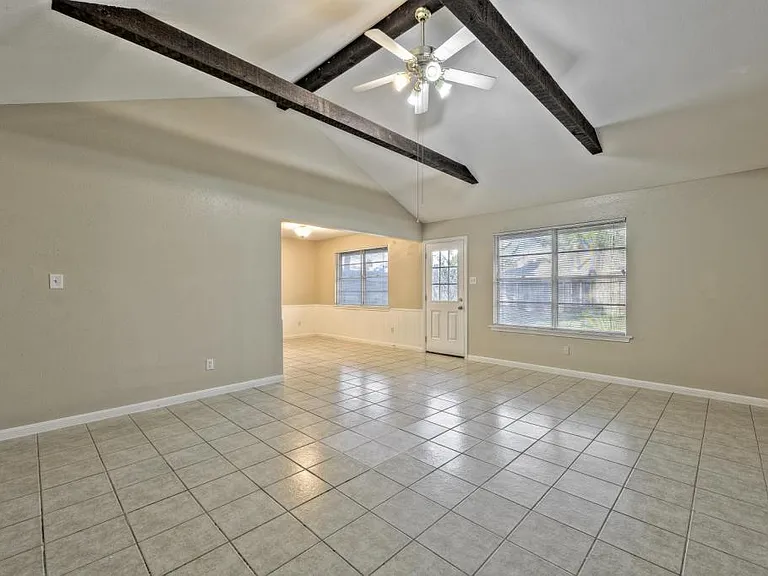 2327 Shadbury Ct — Photo 5