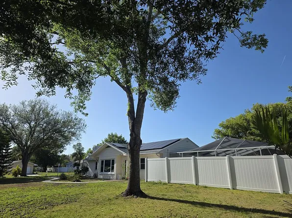 1716 Cleveland St, Clearwater, FL 33755