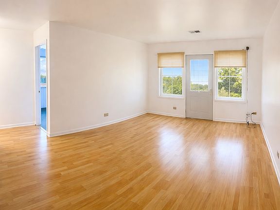 4th image of 4020 216th St #2E