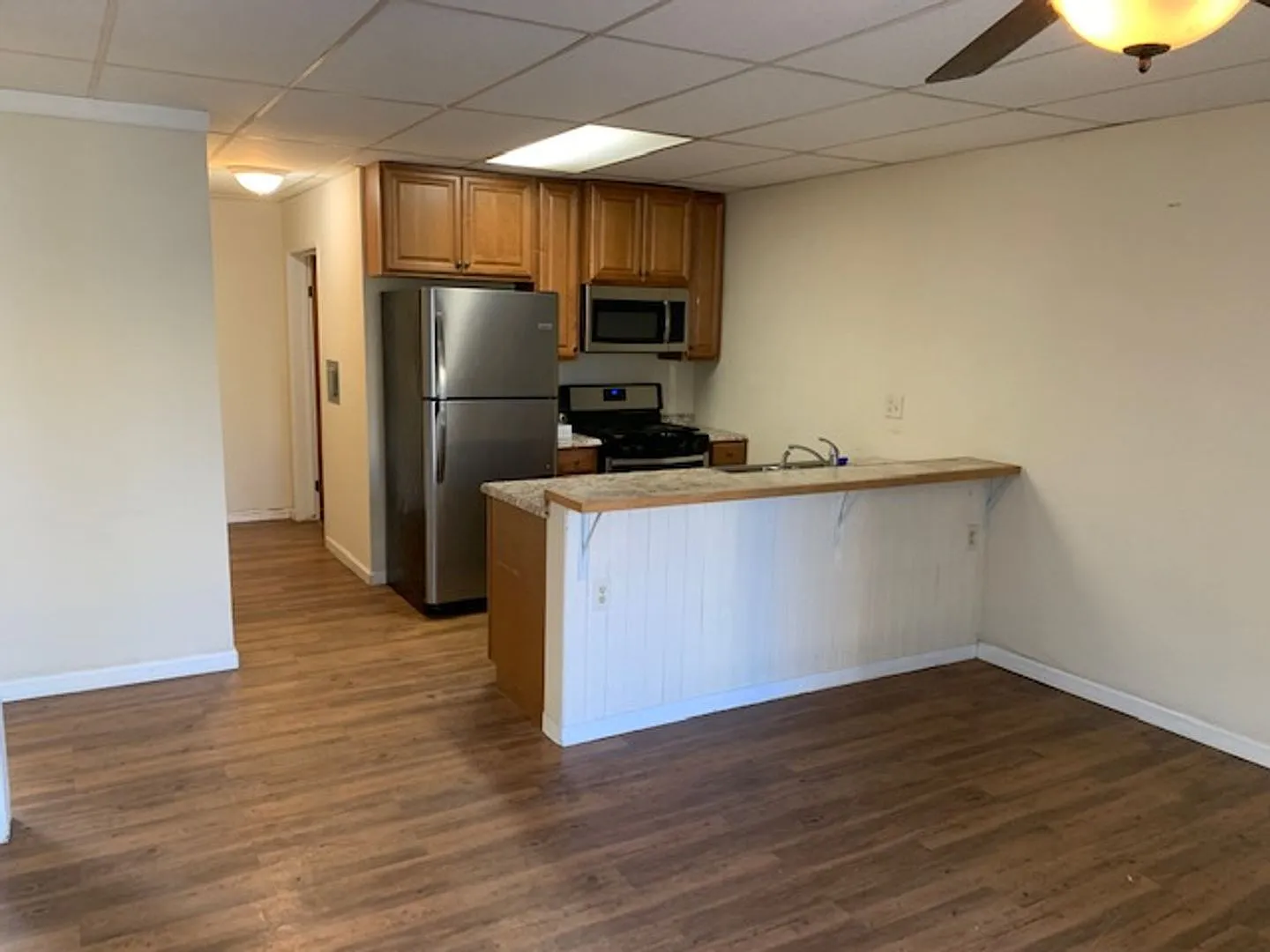 Updated 2BD/1BA Apartment with In-Unit Laundry + 2 Parking Spots - 1/2 Off Second Month's Rent — Photo 3