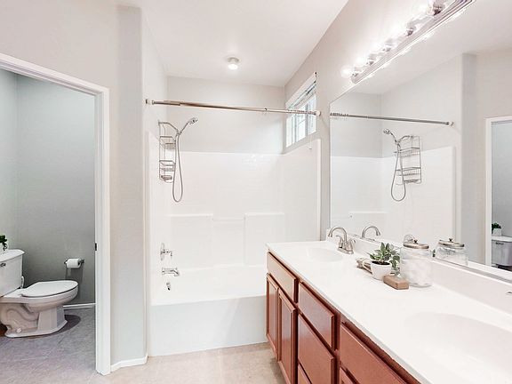 5th image of 10920 Mayberry St