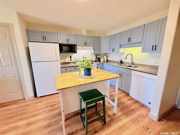 2nd image of 215 Lowe Road #311