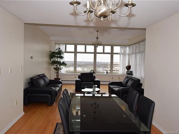 4th image of 235 E River Dr APT 1102