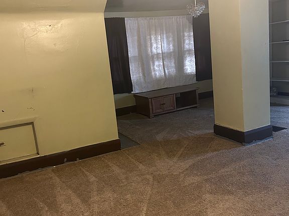5th image of 26 W Avondale Ave