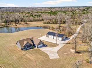 10 Last St, Moreland, GA 30259