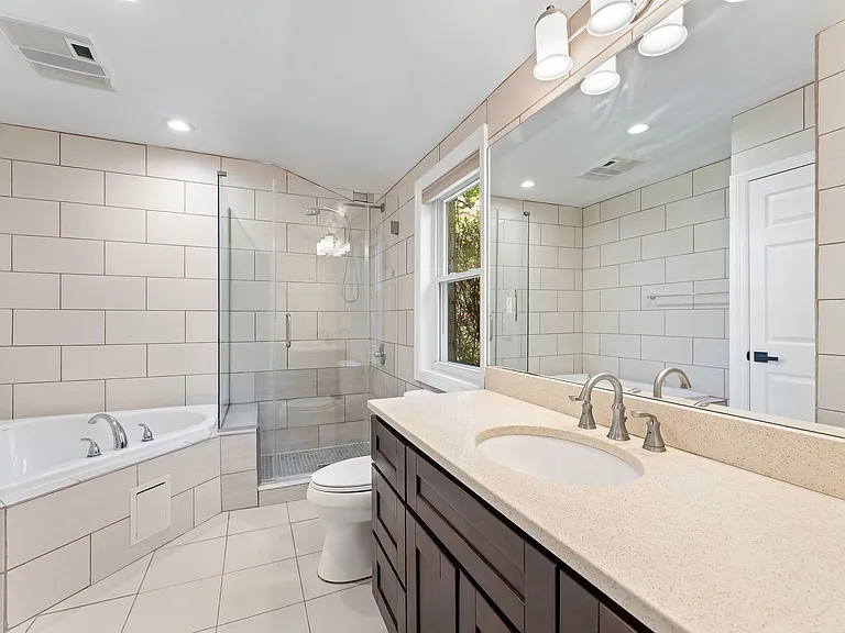 128 Moorland Dr — Photo 9