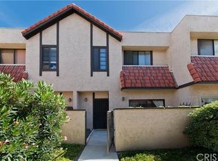 27657 Ironstone Dr APT 3, Santa Clarita, CA 91387