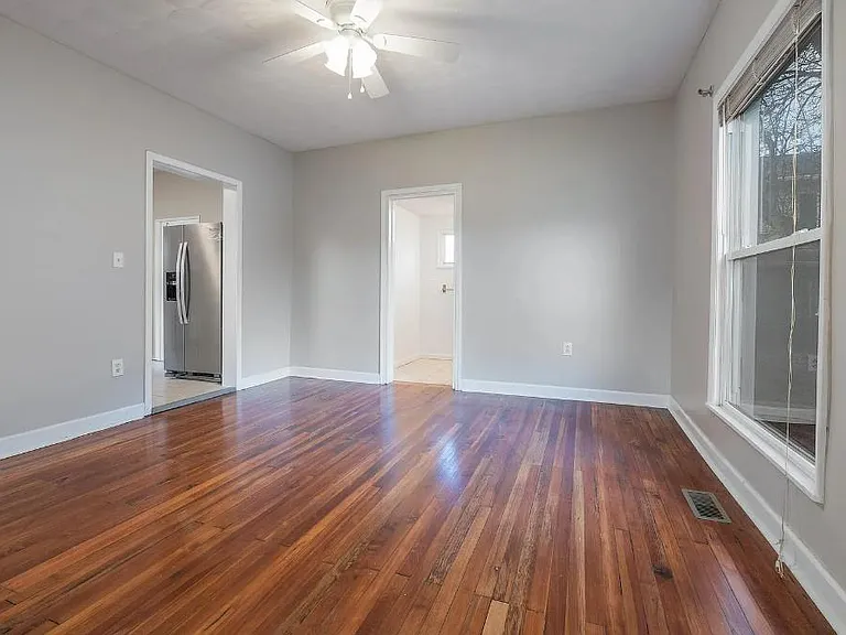 120 Cedar St — Photo 6